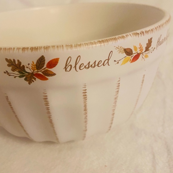 Kitchen/Holiday Mixing Bowl or a simple holiday display Thanksgiving/Fall NWT - Picture 3 of 6